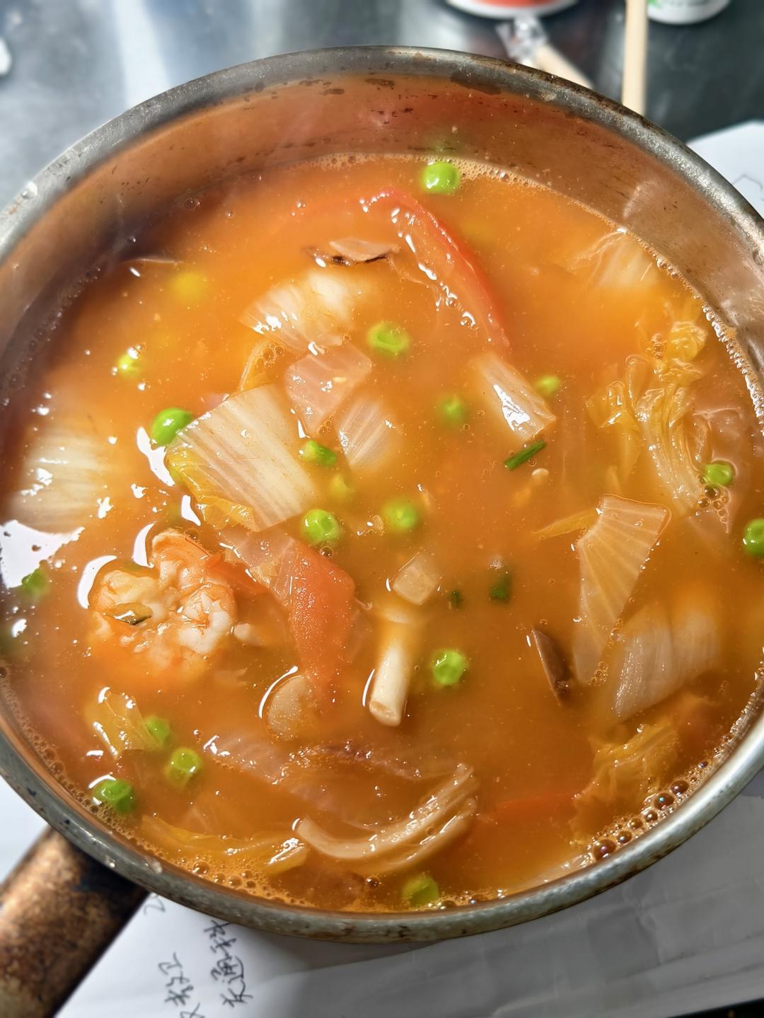 高颜值低热量的虾滑罗宋汤
