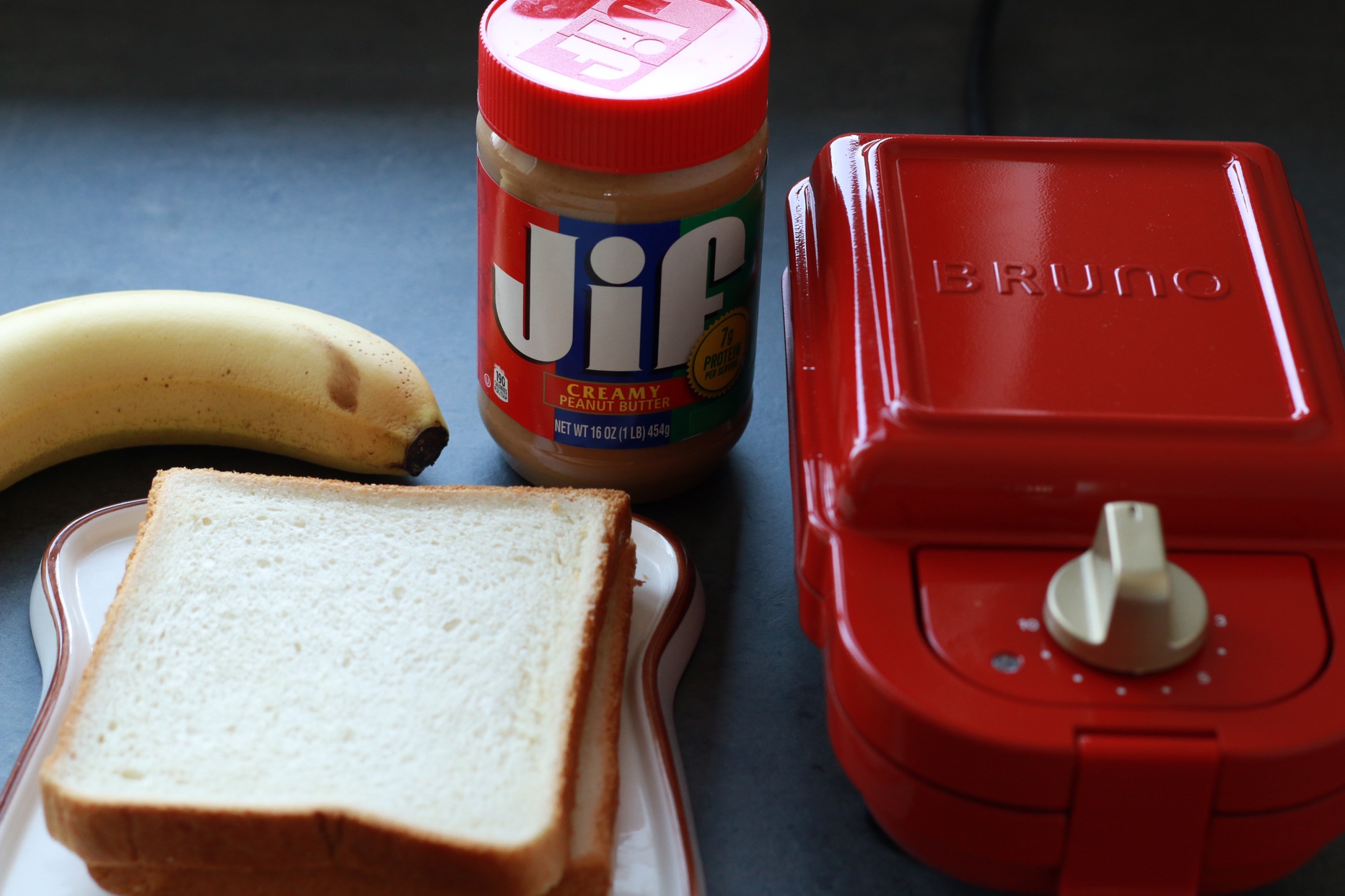 花生酱香蕉三明治（轻食机热压）简单又好吃的做法 步骤1