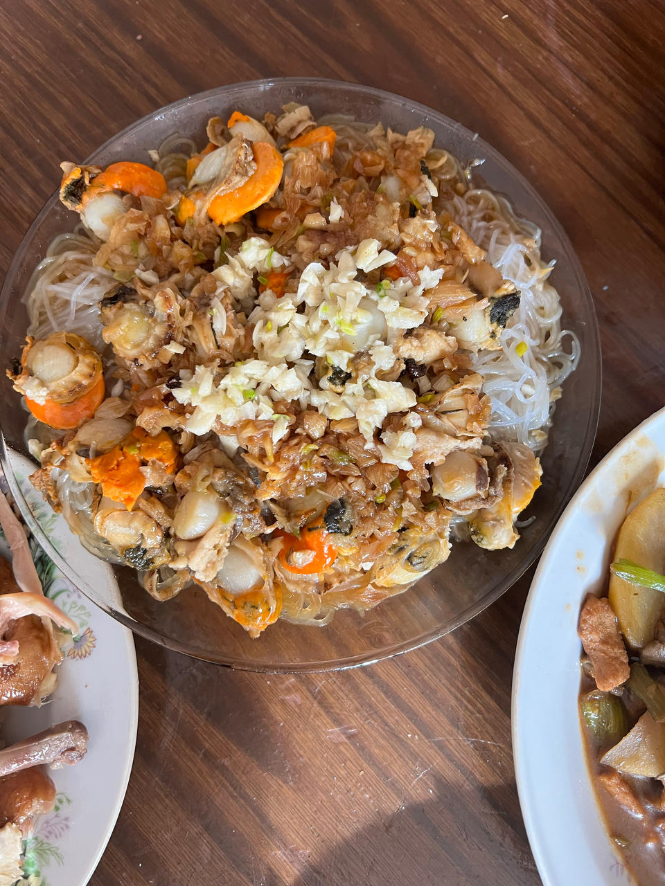 超简单美味蒜蓉粉丝蒸扇贝