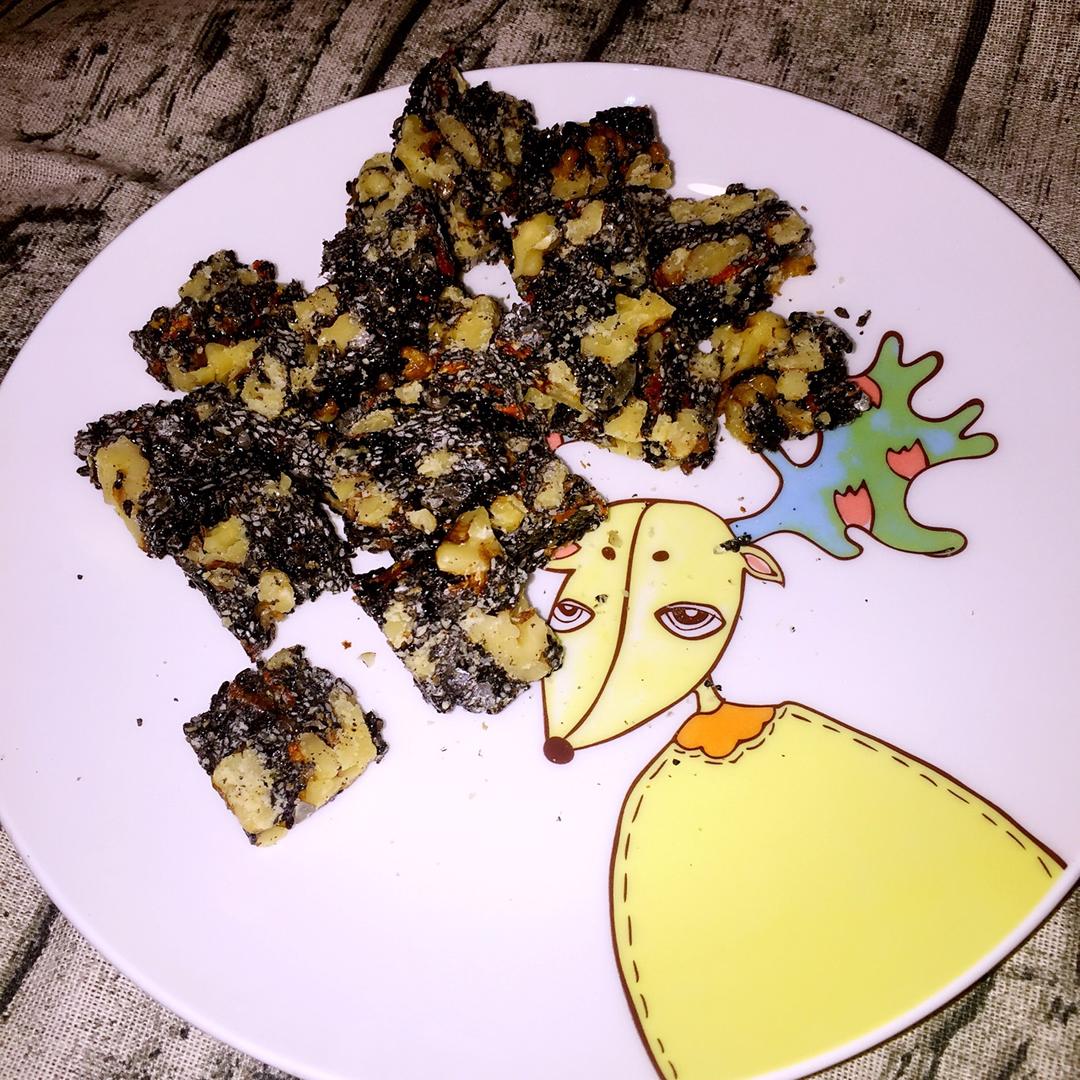 枸杞核桃花生黑芝麻片