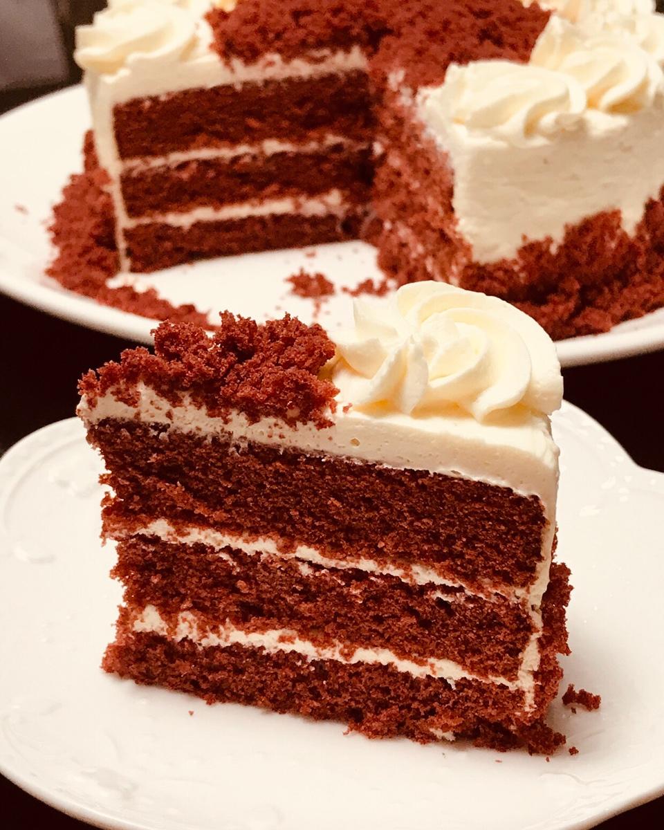 妍蔴蔴做的华丽变身的红丝绒蛋糕,浪漫与美味扑面而来.