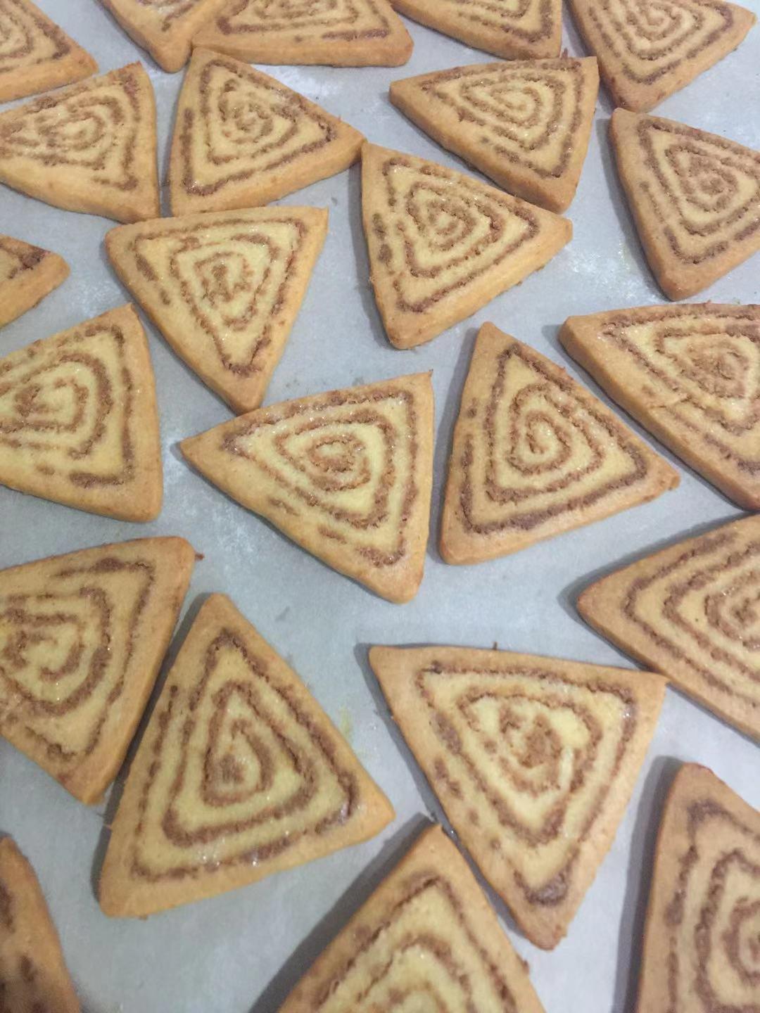 《Tinrry+》咸蛋黄肉松饼干