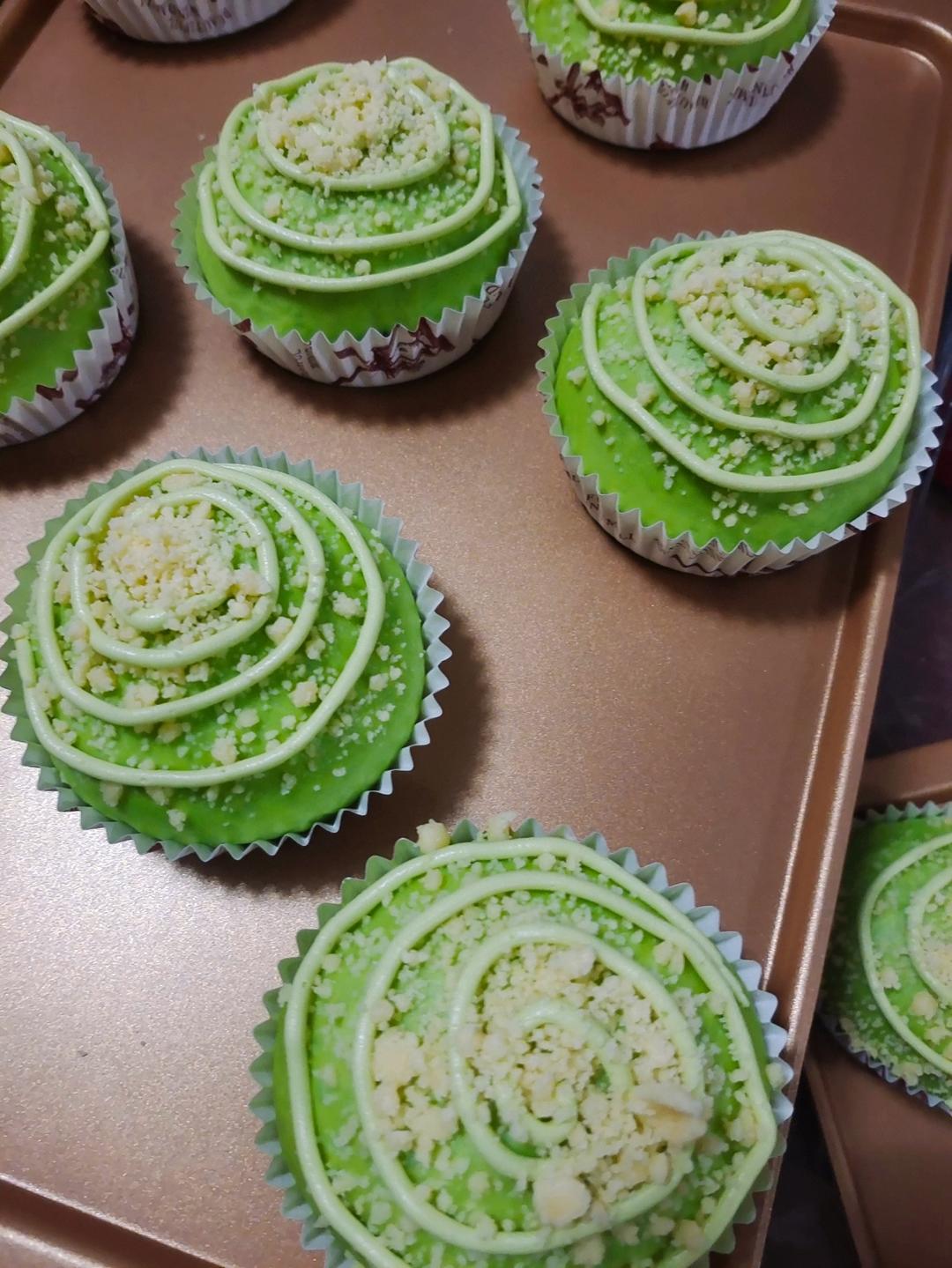 《Tinrry+》斑斓红豆麻薯面包