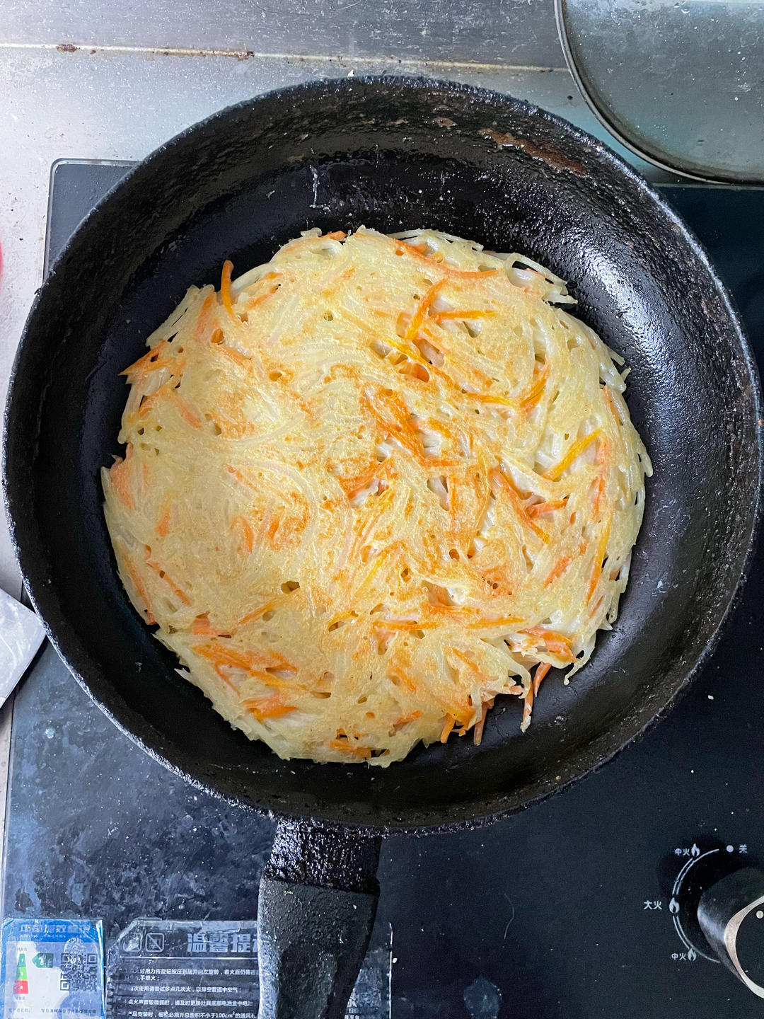 可以當(dāng)主食的土豆絲餅的做法 步驟5