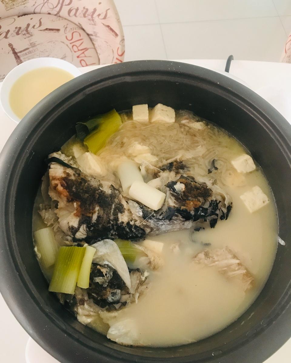 砂锅鱼头煲