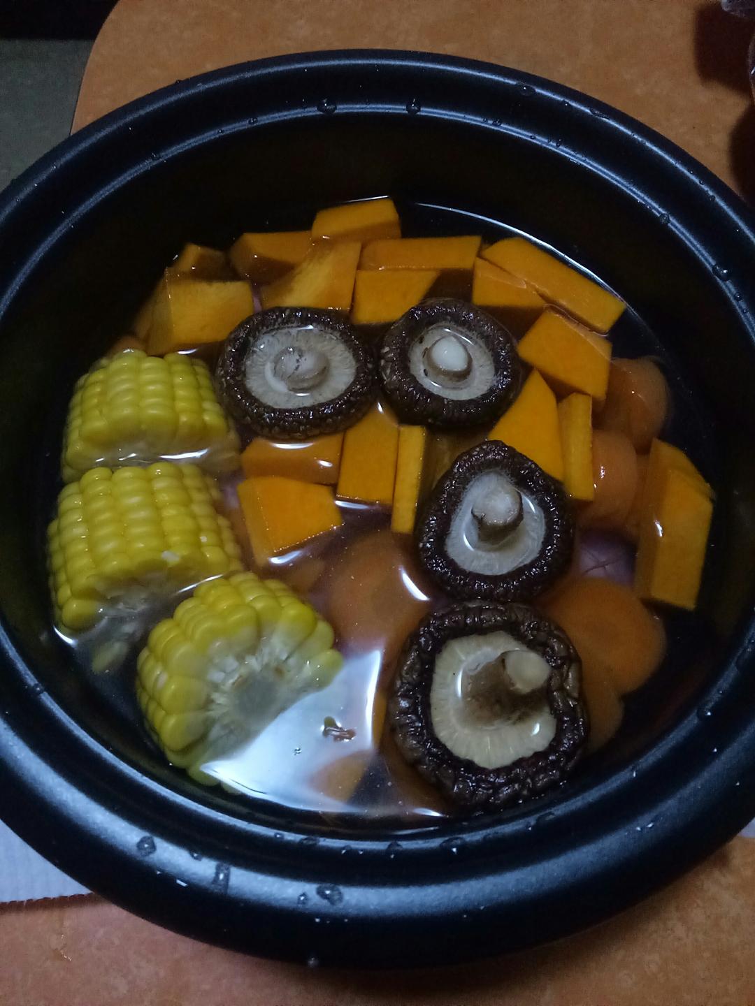 电饭煲营养排骨汤