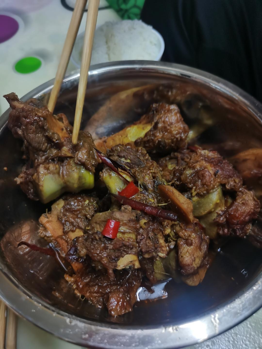 酱大骨头
