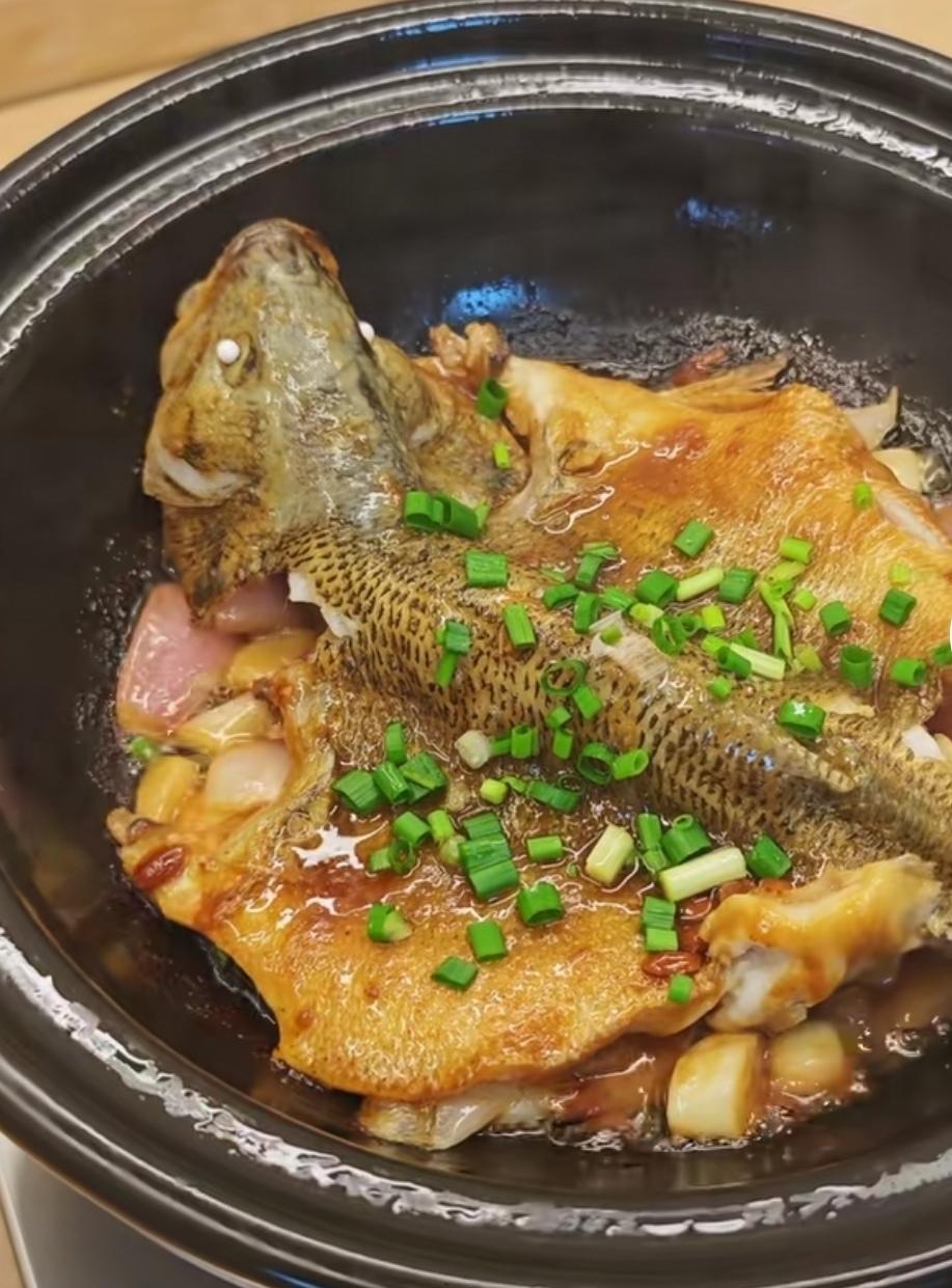 砂锅鲈鱼（孩子超爱吃）