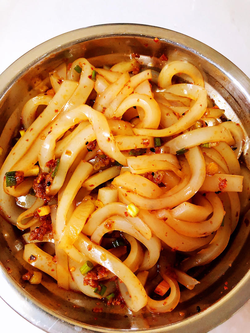 落小小西做的家常美味—自制凉粉