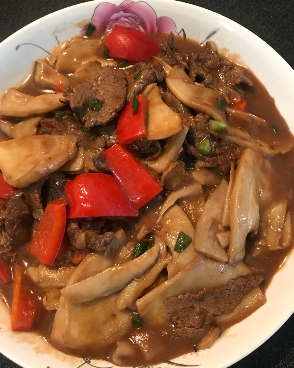 酱炒蘑菇牛肉
