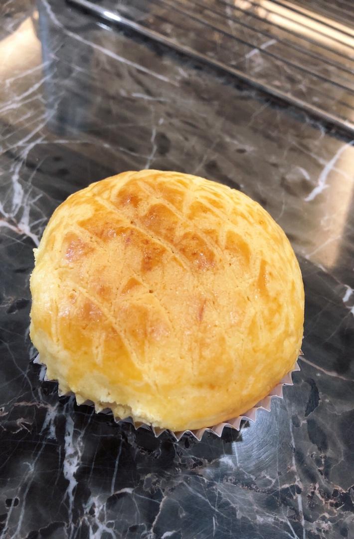 好吃到炸裂的港式菠萝包（附带制作酥皮的小视频）