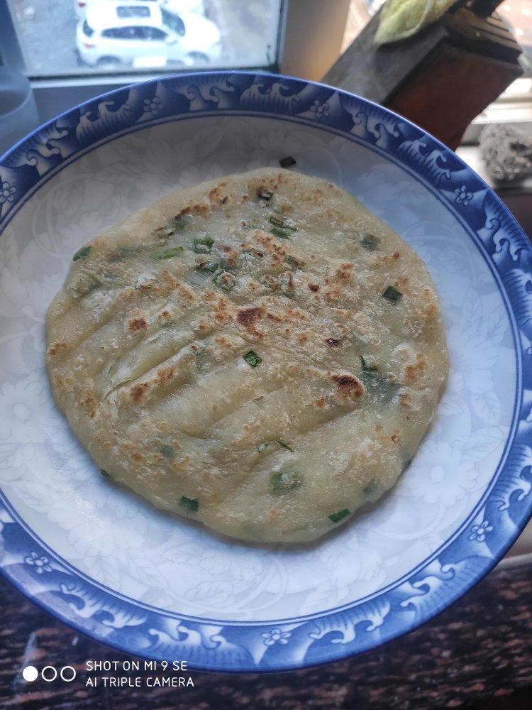 堂妈教你做飘香葱油饼