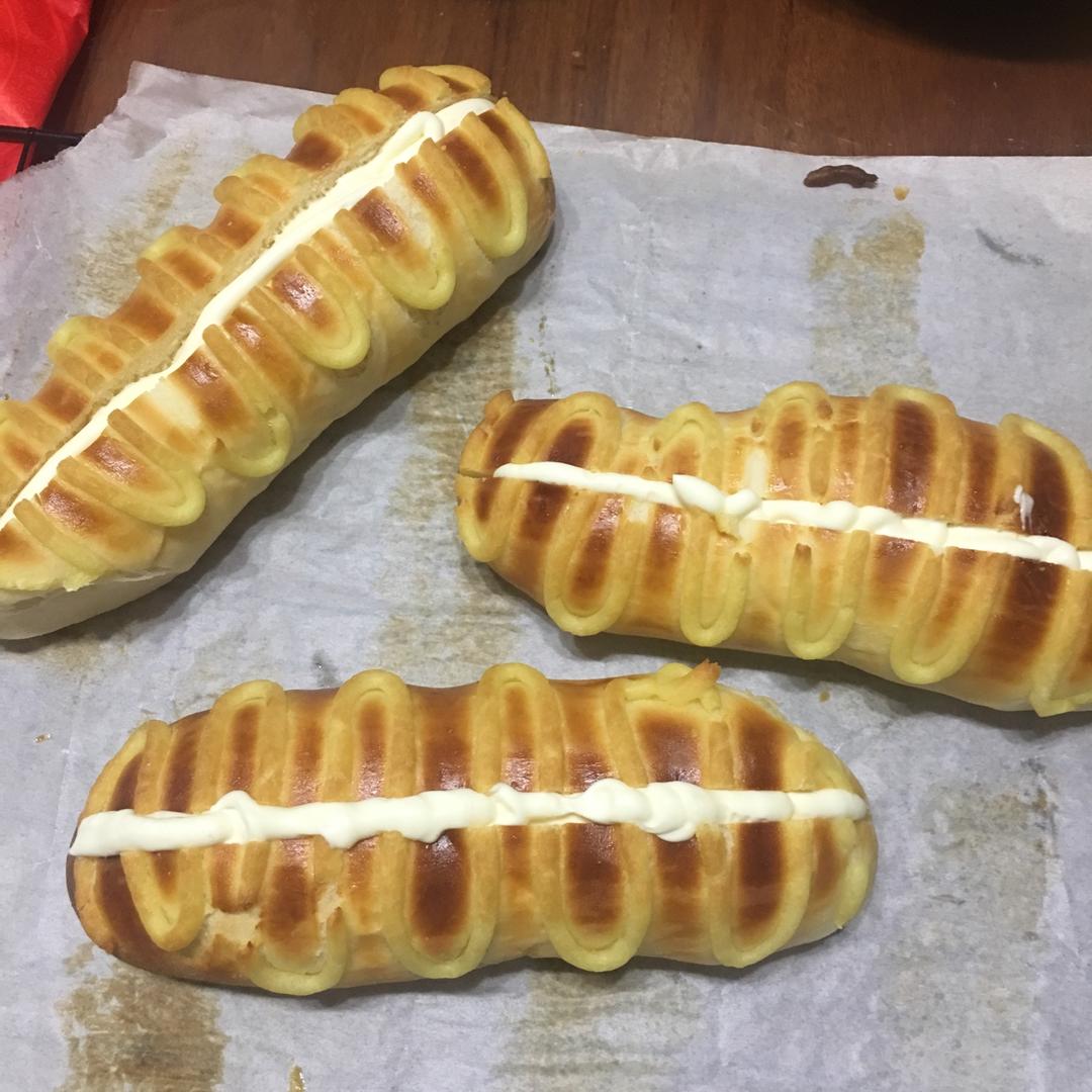毛毛虫面包