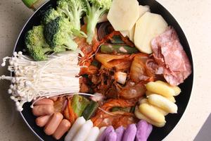 韩式年糕火锅的做法 步骤4