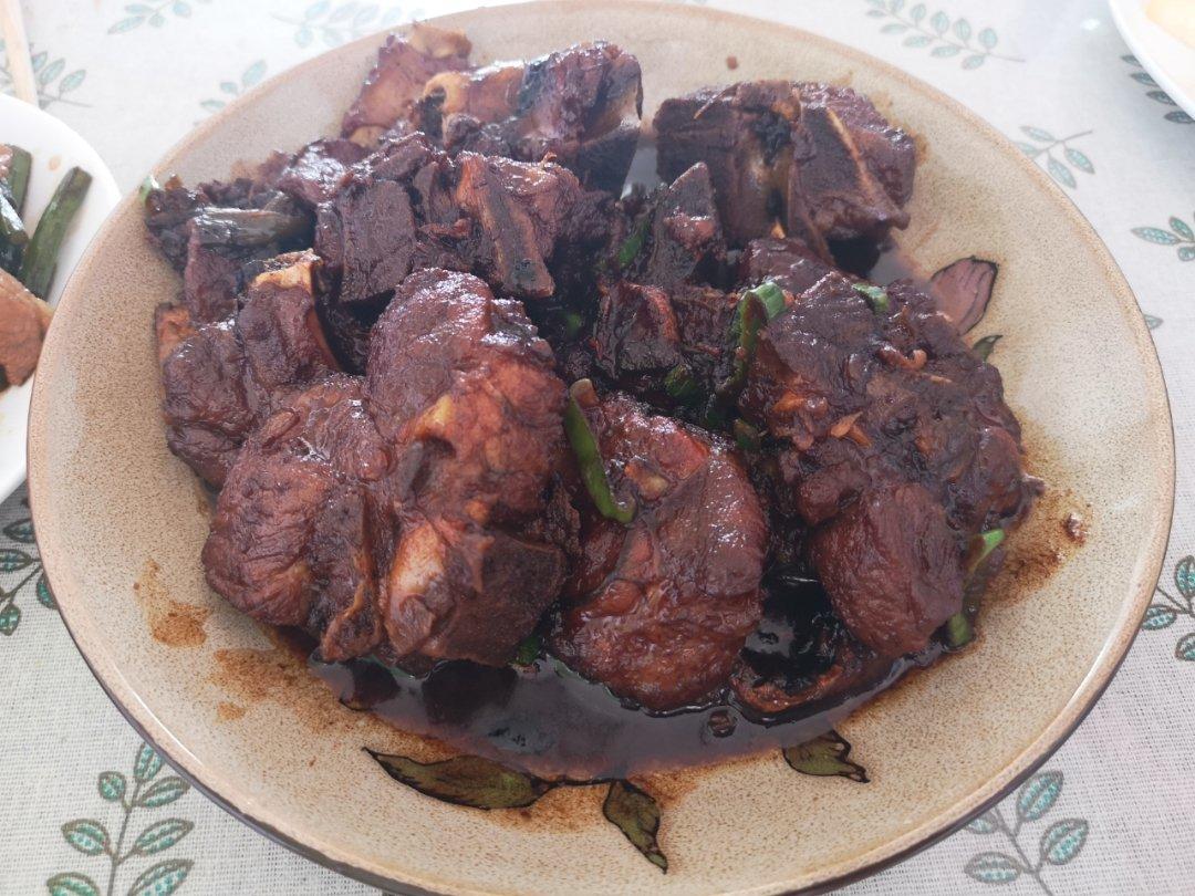 红烧排骨