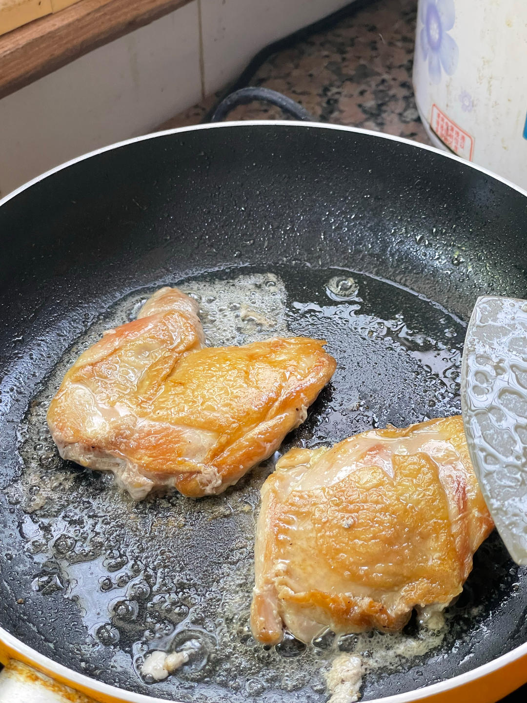 狂推荐的无油脆皮煎鸡腿排