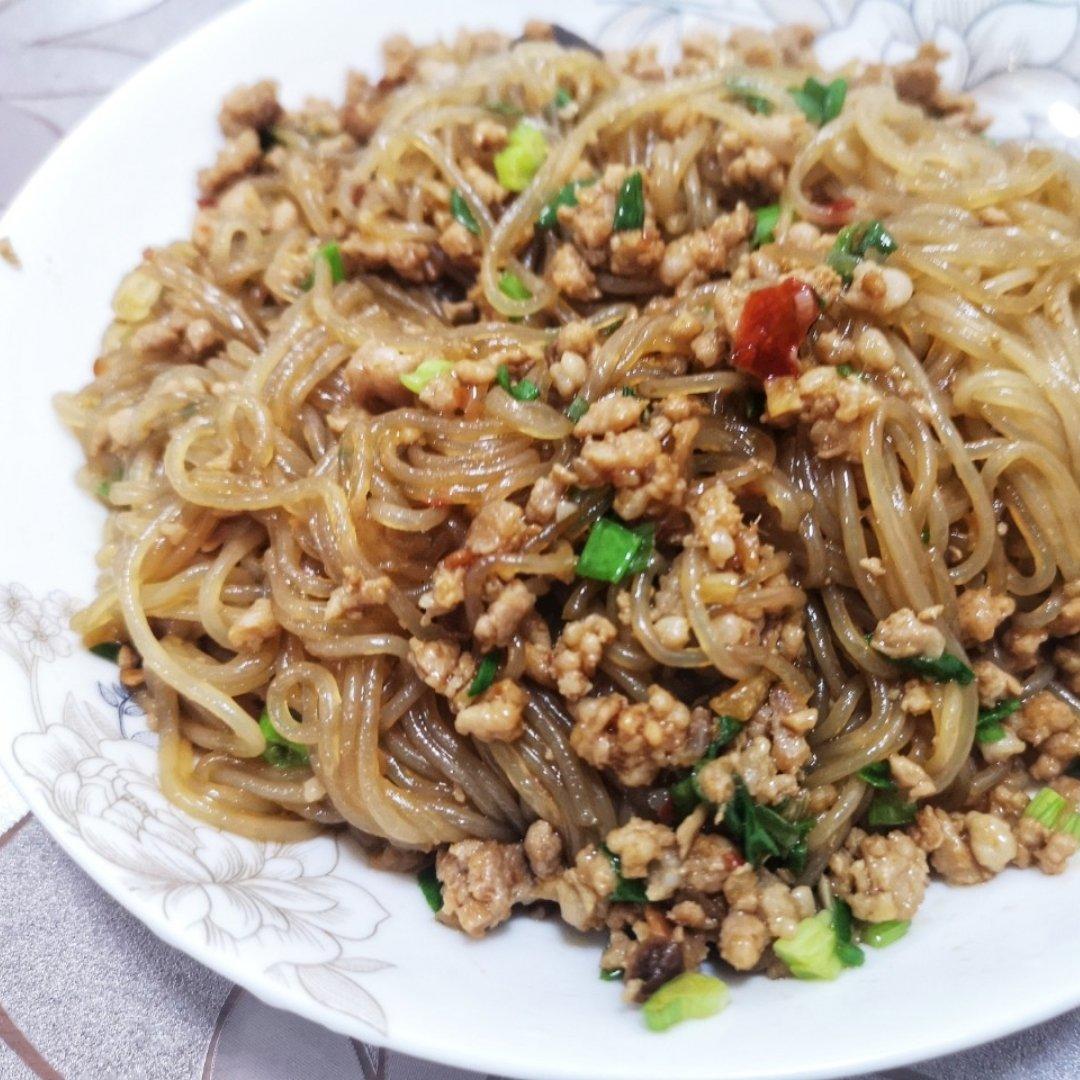 厨师长教你：“蚂蚁上树”的家常做法，非常详细的讲解