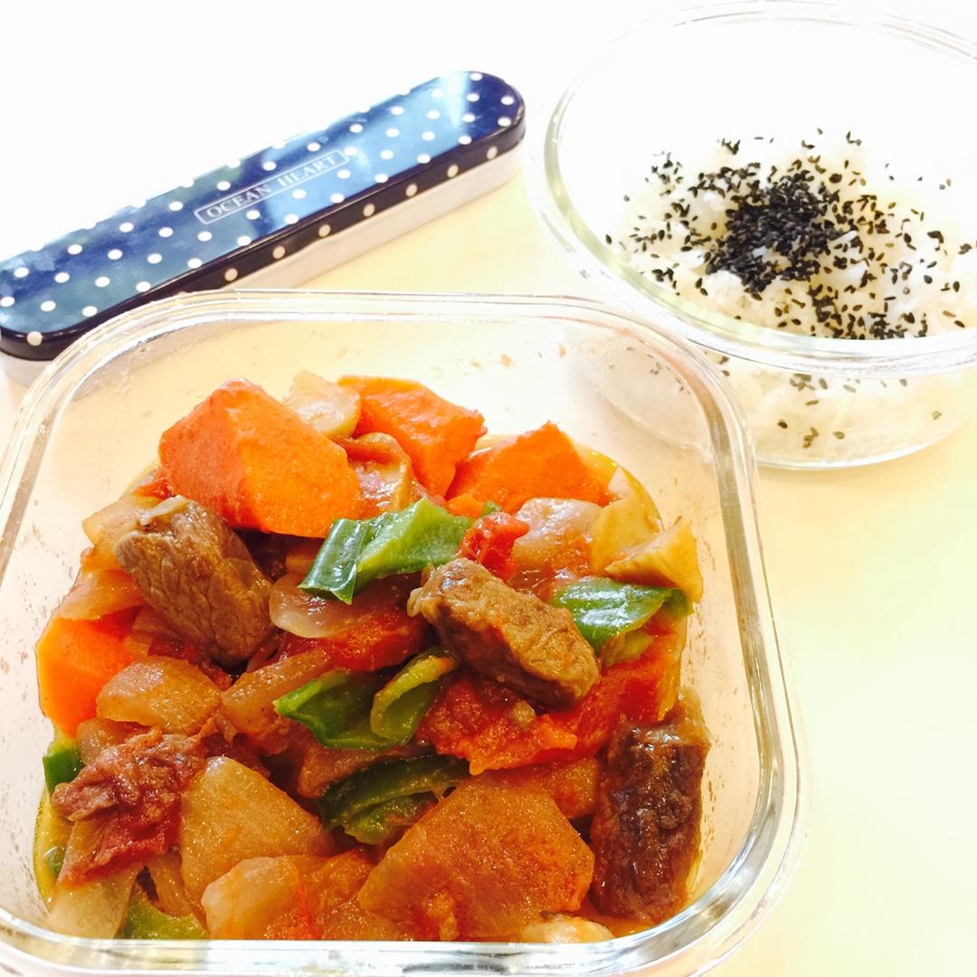 晓兔纸乖乖做的番茄蘑菇炖牛肉
