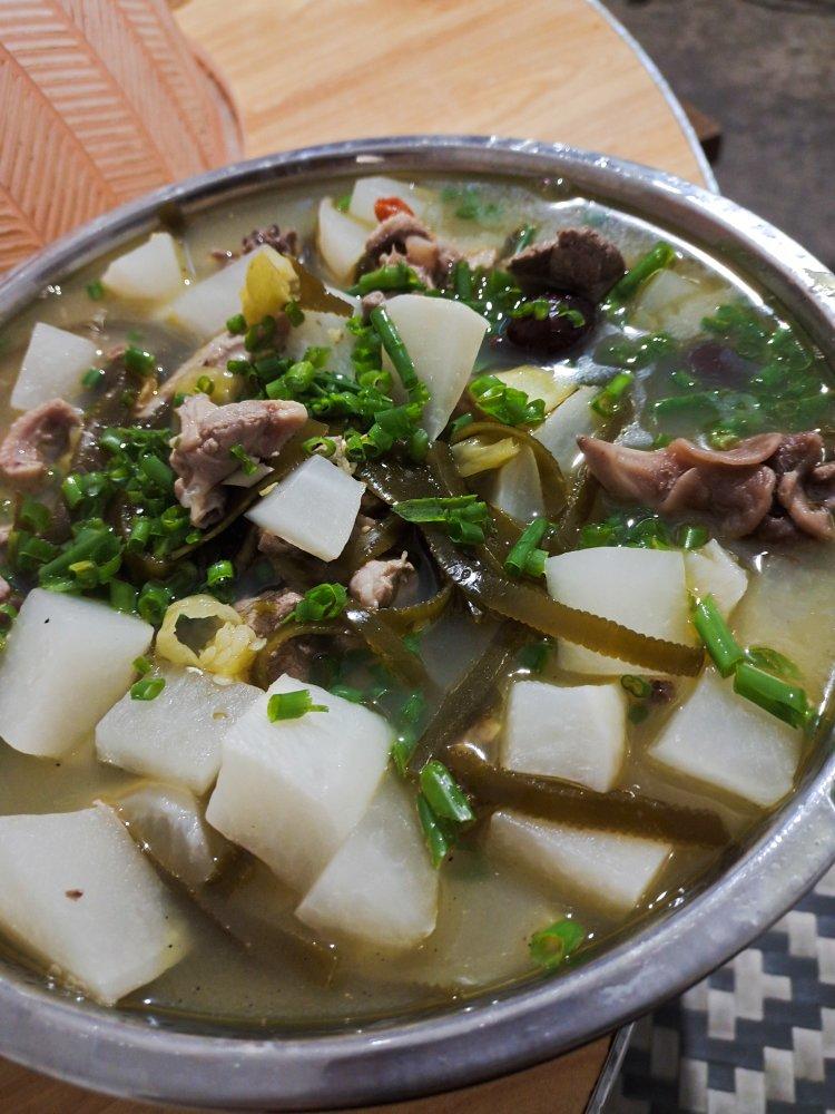 酸萝卜老鸭汤