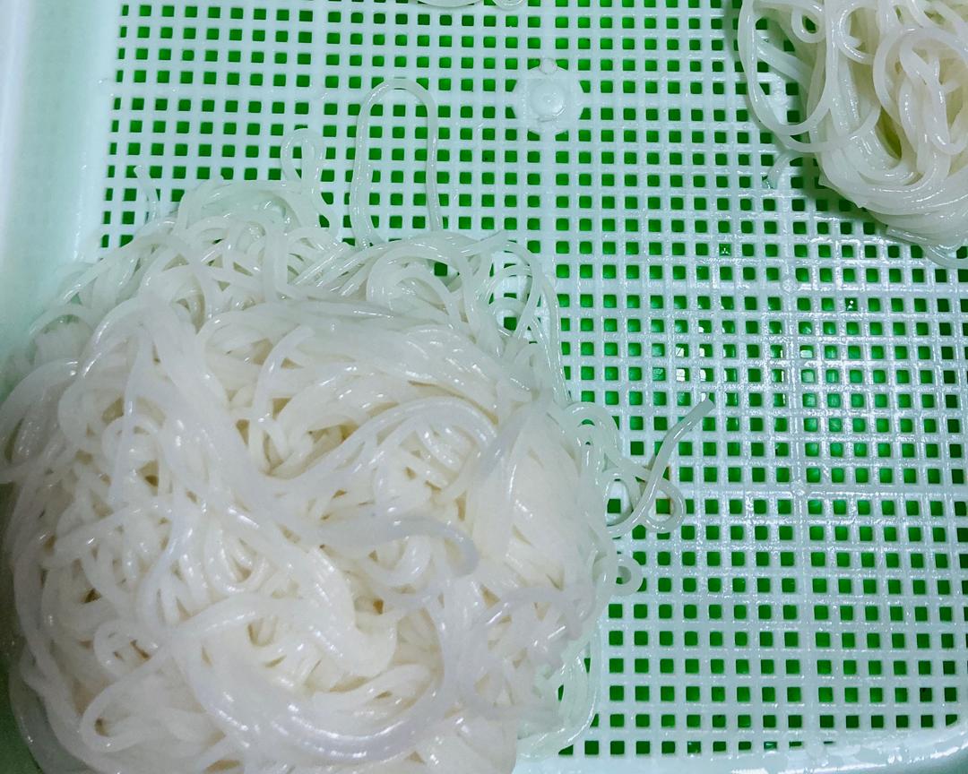 干米粉的泡发的做法 步骤7