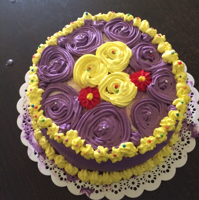 玫瑰裱花奶油蛋糕