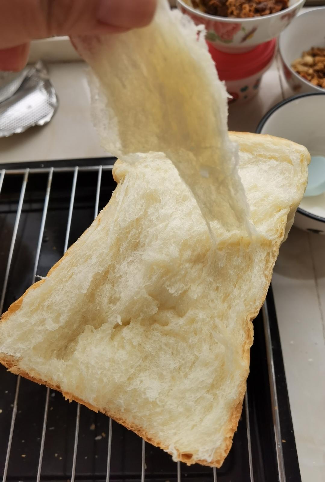 奶香纯粹的重料淡奶油吐司