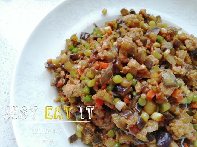 蒜苔肉末茄子~~孩子们超爱吃的米饭拌料，吃面条、做卷饼都超好吃的做法