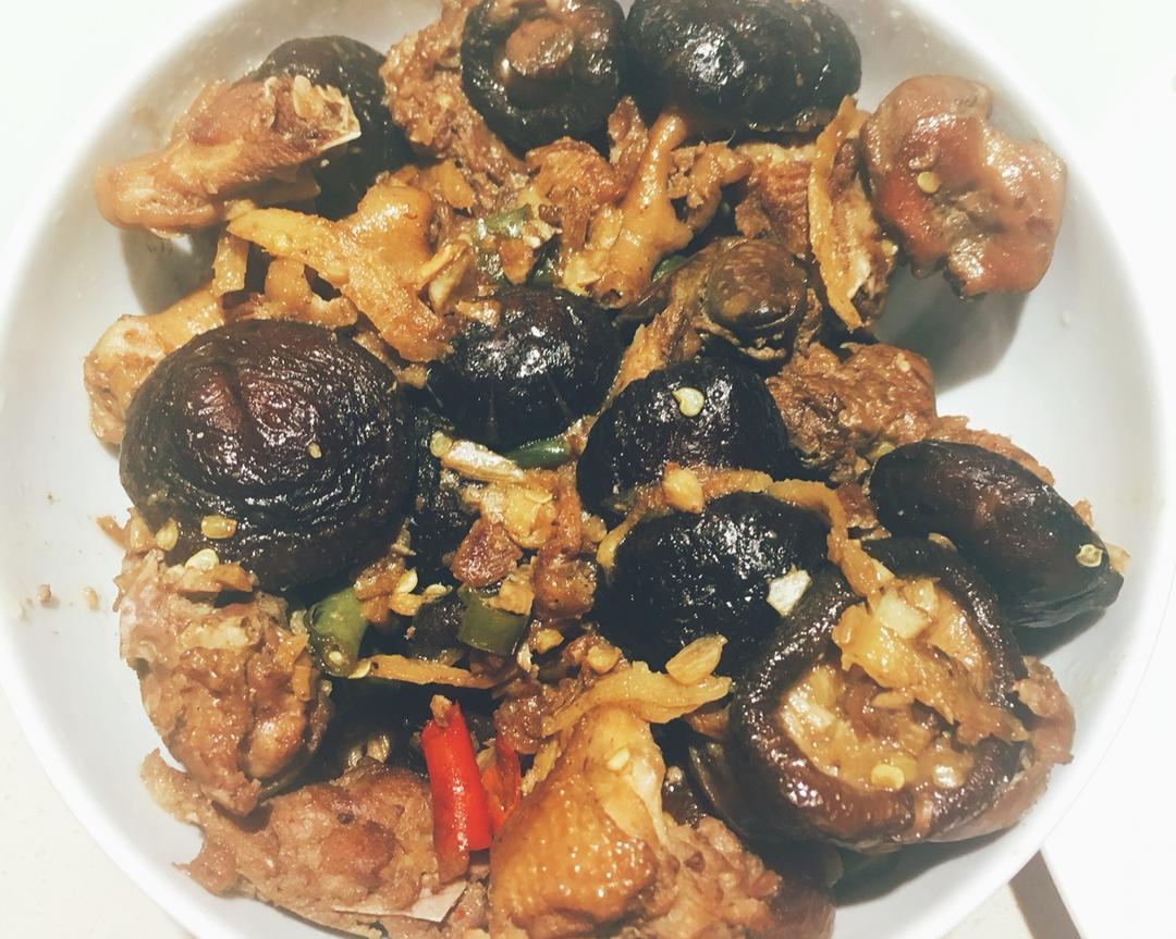 香菇炒鸡——妈妈的味道（湘味）的做法