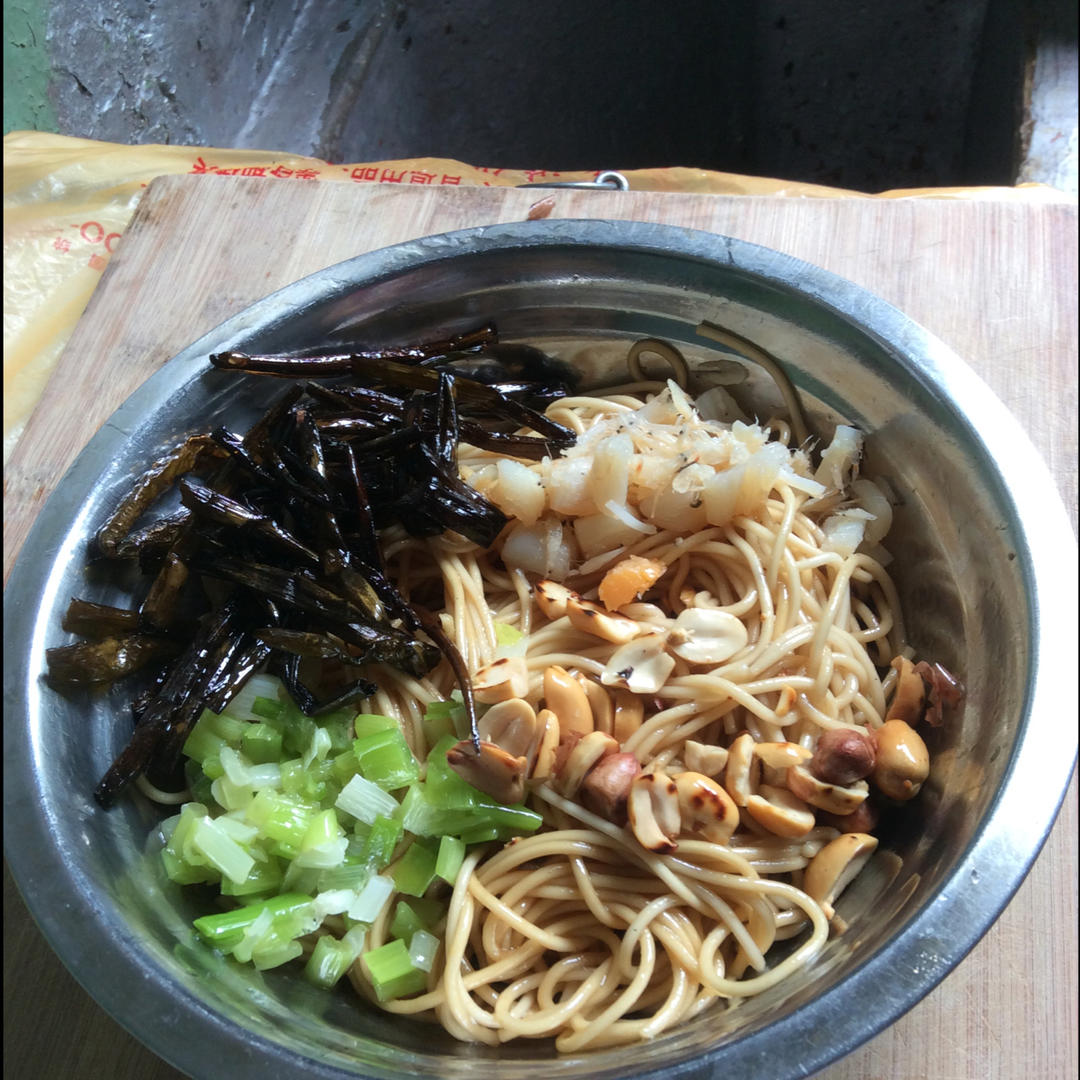 正宗原版葱油拌面 - 黄磊(黄小厨)