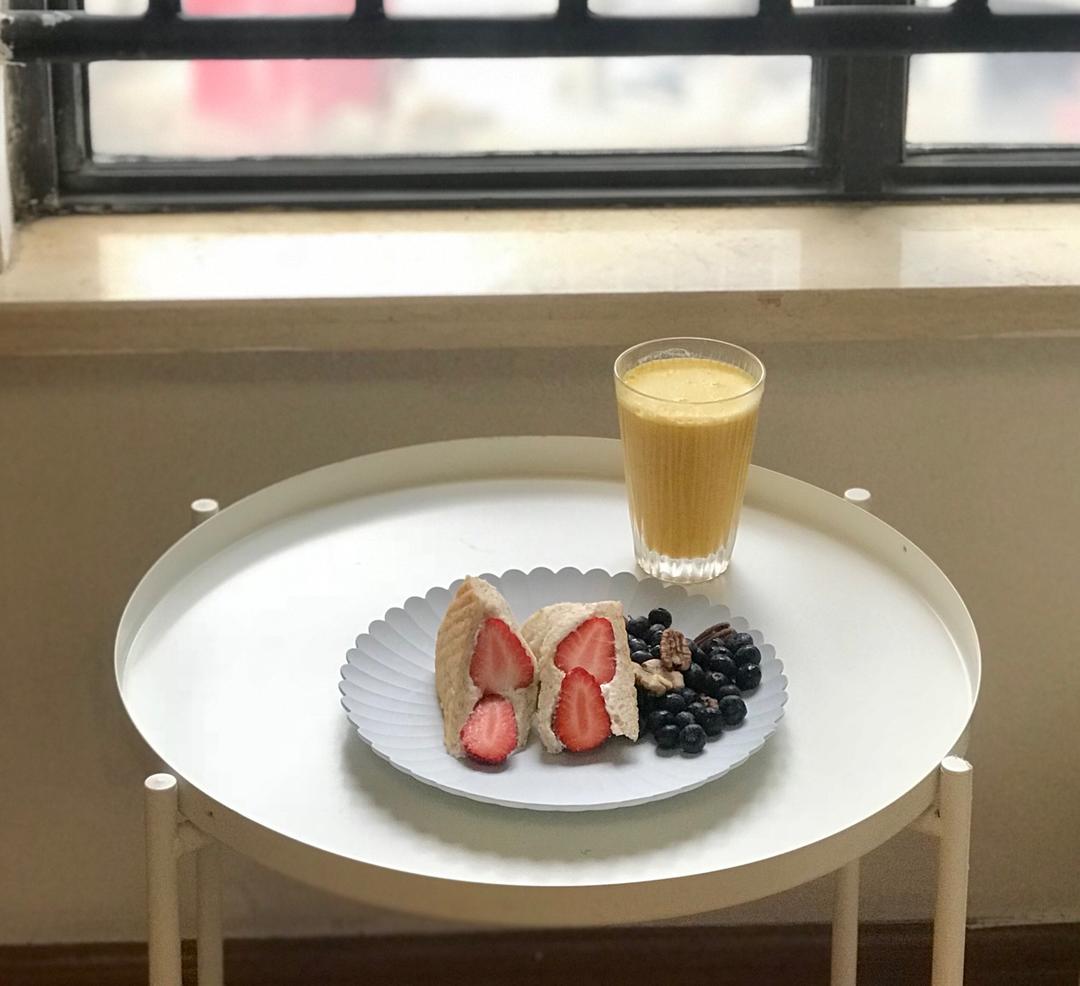 断面美美的水果三明治