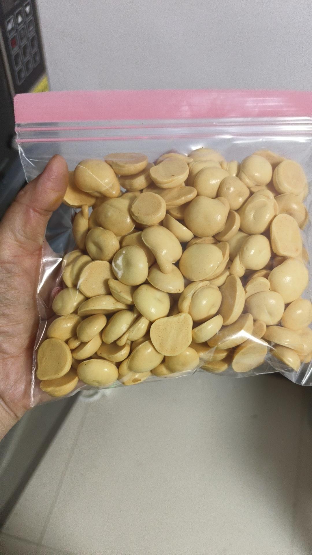 入口即化的无添加蛋黄溶豆