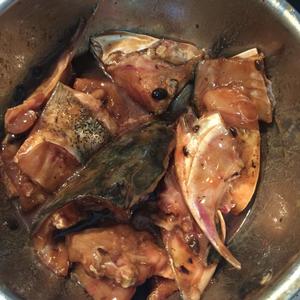 铁锅焗鱼头的做法 步骤1