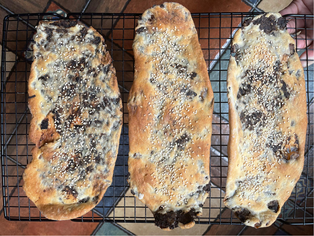 梅干菜鲜肉锅盔