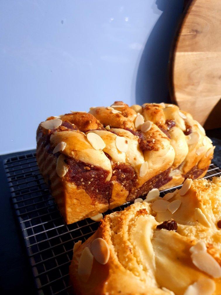 爆好吃的芋泥肉松吐司