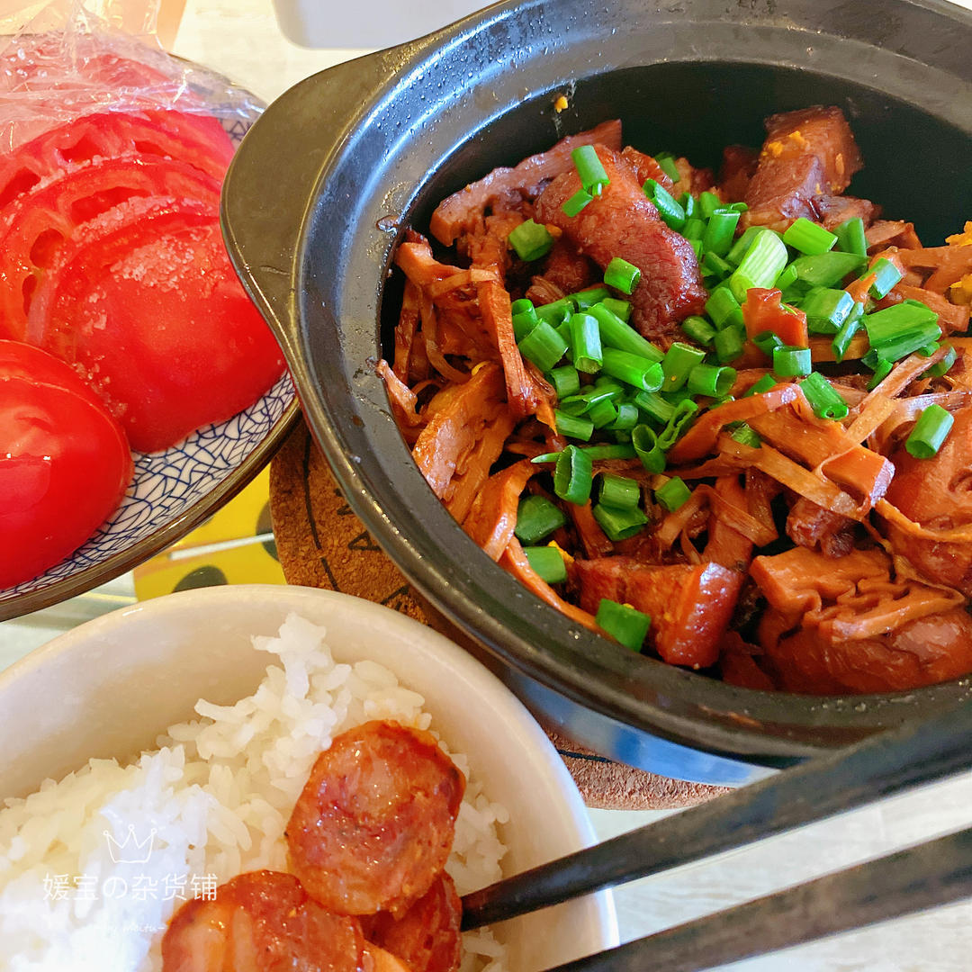 秘制笋干红烧肉