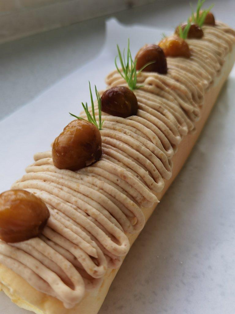 奶油栗子蛋糕卷