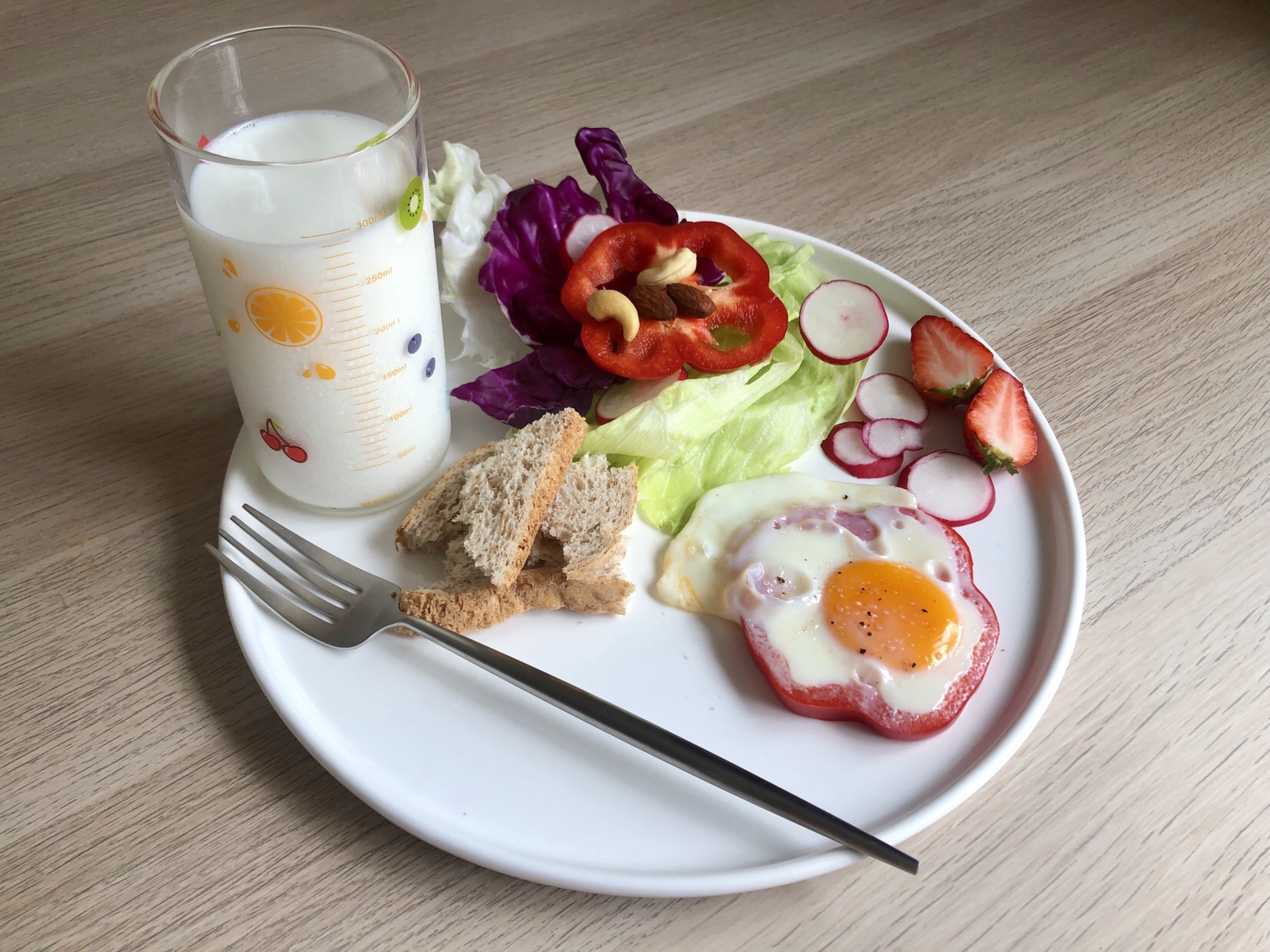 沙拉凉拌菜与简单摆盘（健身/减脂/瘦身/营养餐/早餐/西餐）