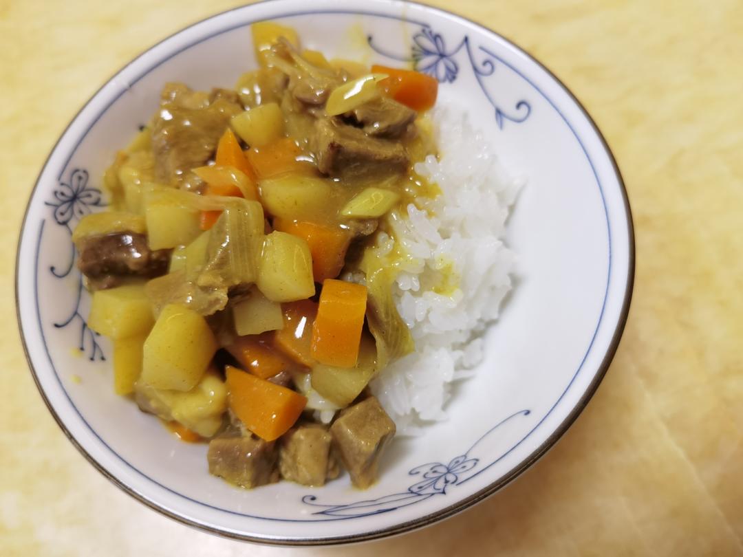 咖喱牛肉饭