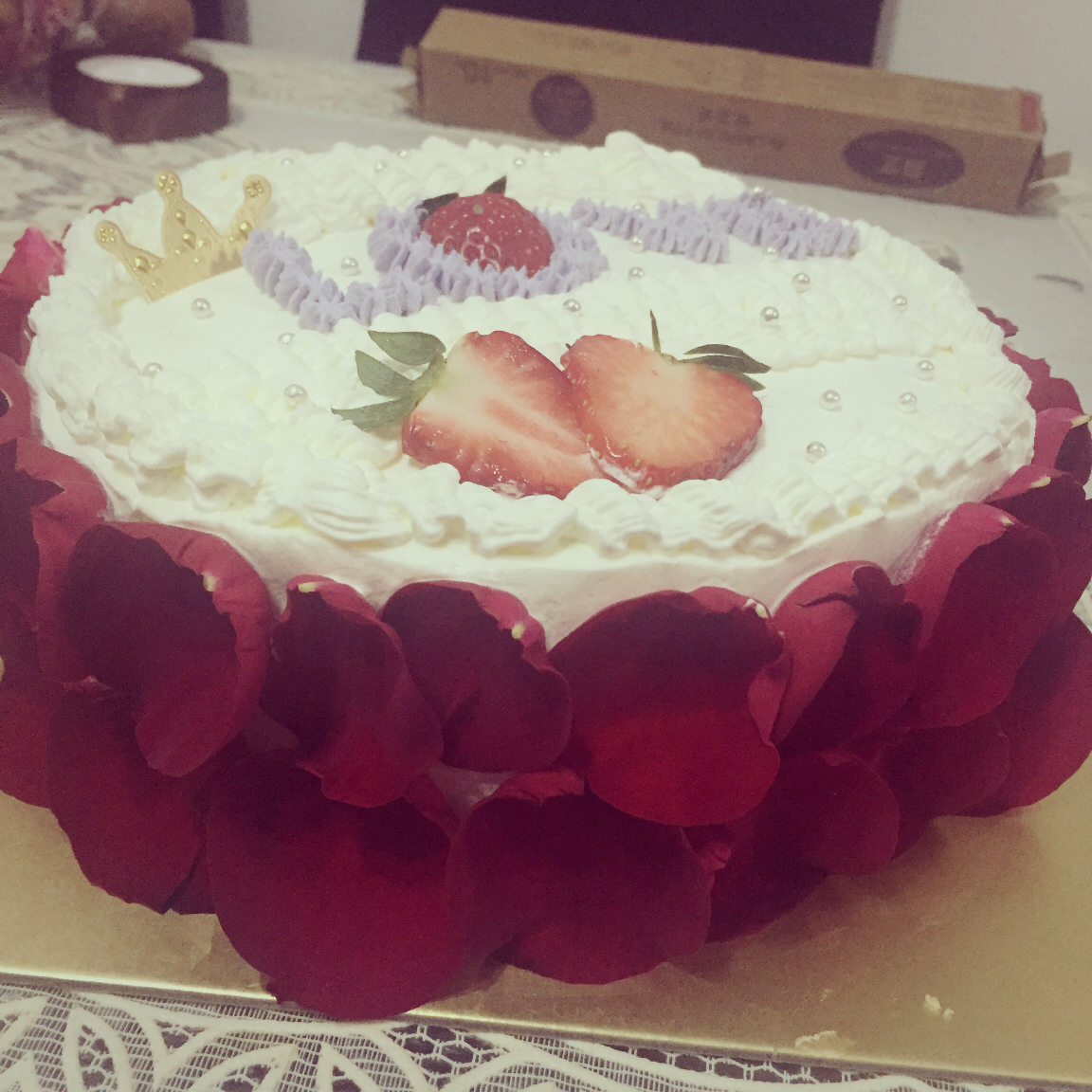 十寸戚风玫瑰花生日蛋糕蛋糕
