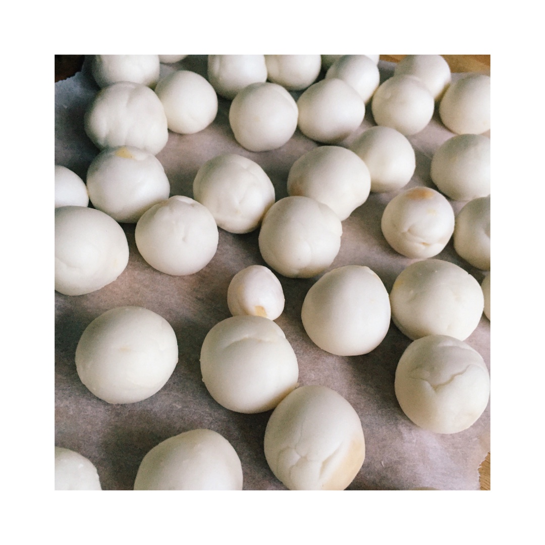 奶黄馅牛奶汤圆