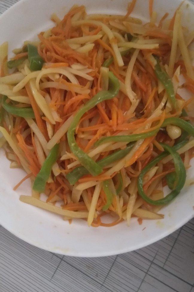 胡萝卜炒鸡蛋