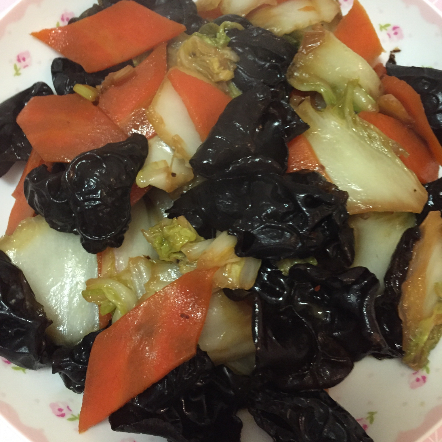 fay菲做的白菜炒木耳