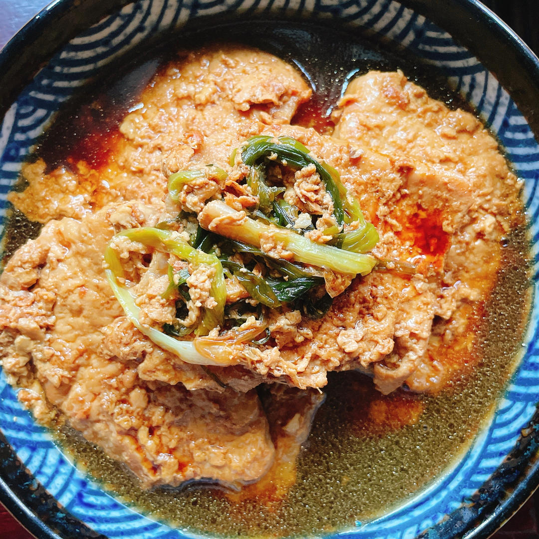 【葱㸆大排】一把小葱，烧出上海最经典的下饭菜！