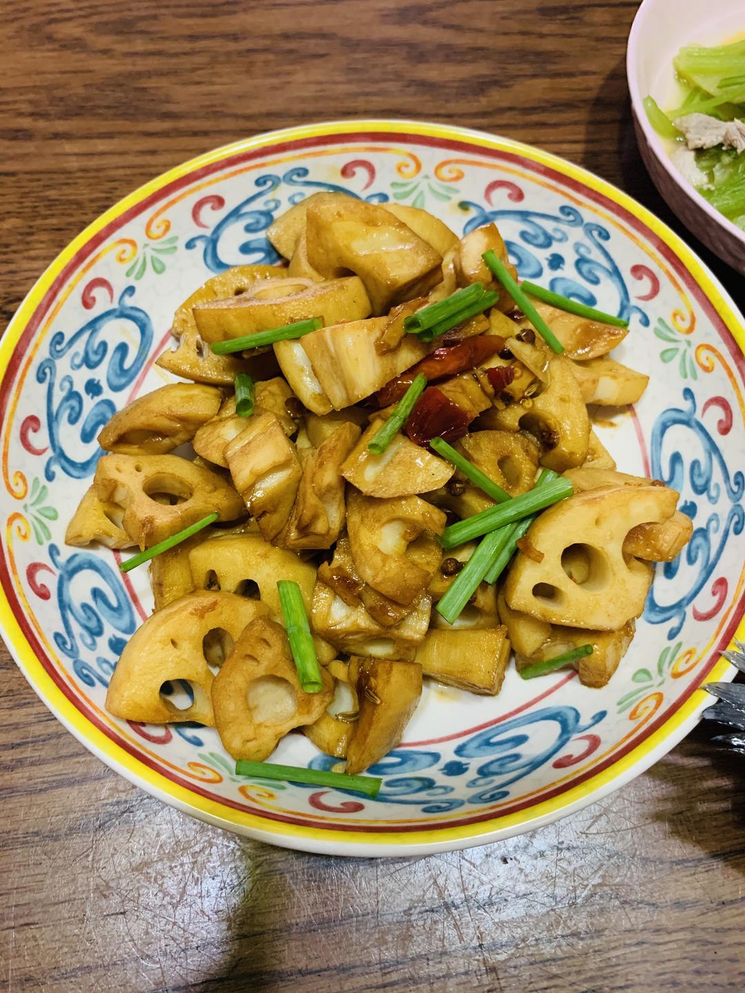 麻辣藕丁的做法