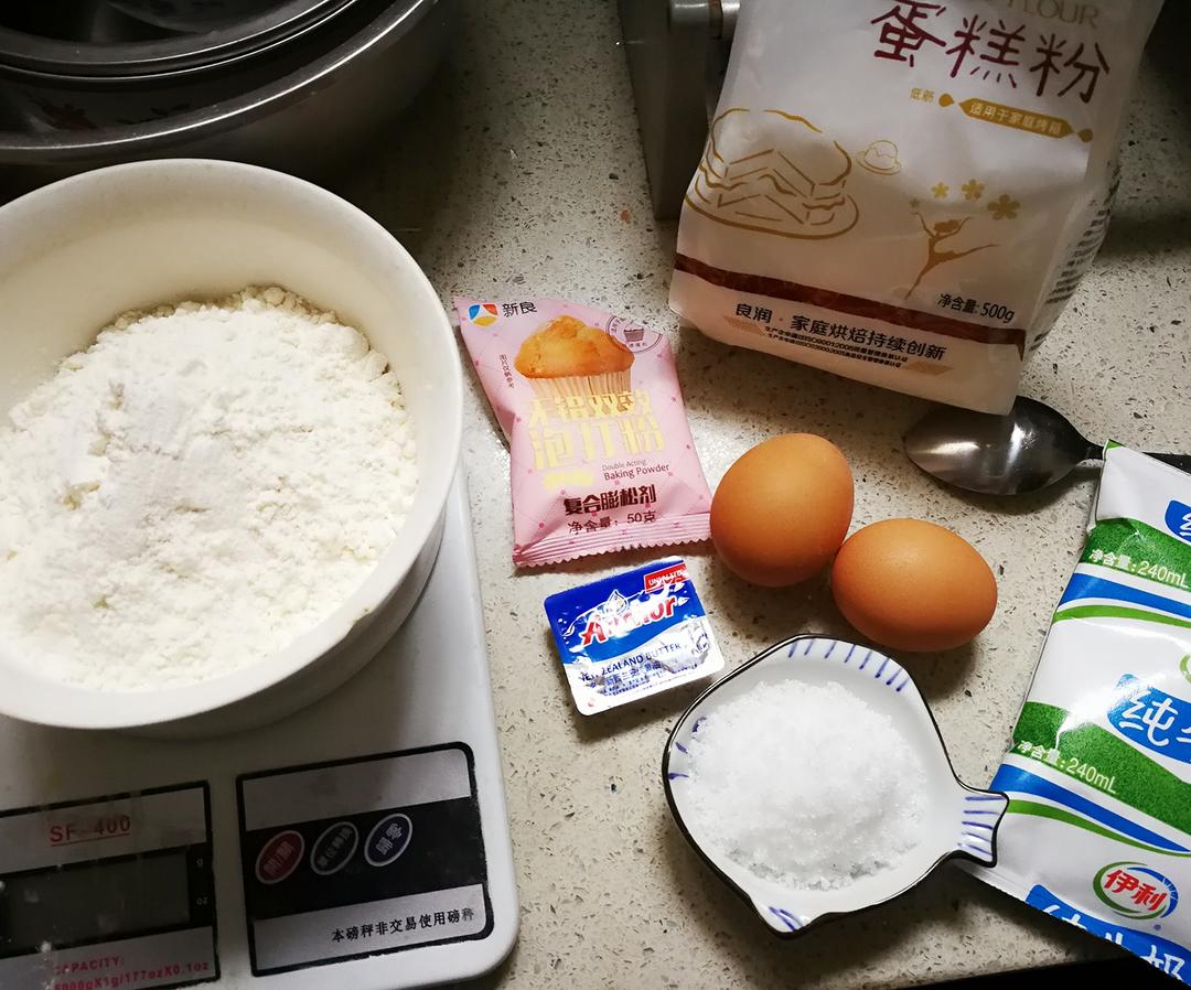 纯奶手撕吐司的做法 步骤1