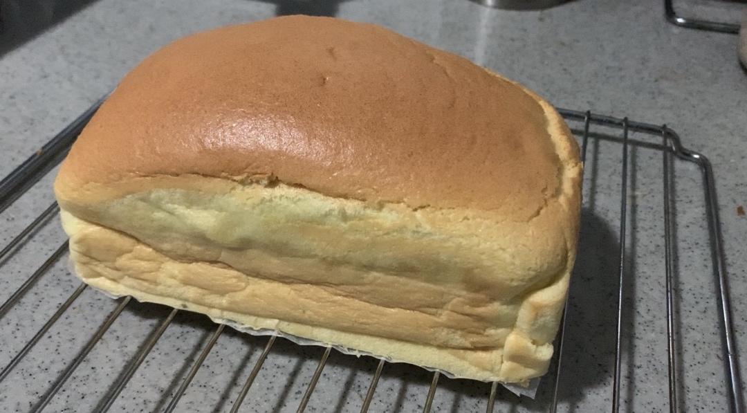 堪比柯基屁股
爆浆芝士🧀古早蛋糕