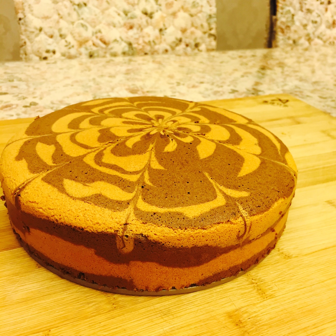 双色拉花戚风蛋糕