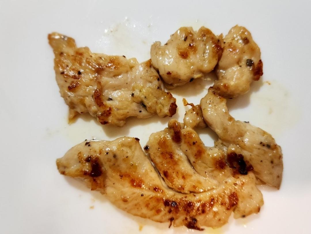 【嫩煎鸡胸肉】