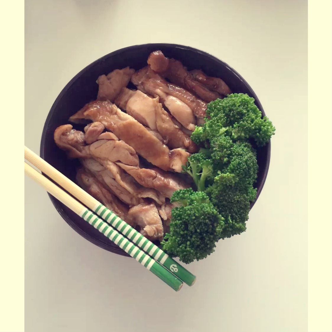 烤鸡腿饭