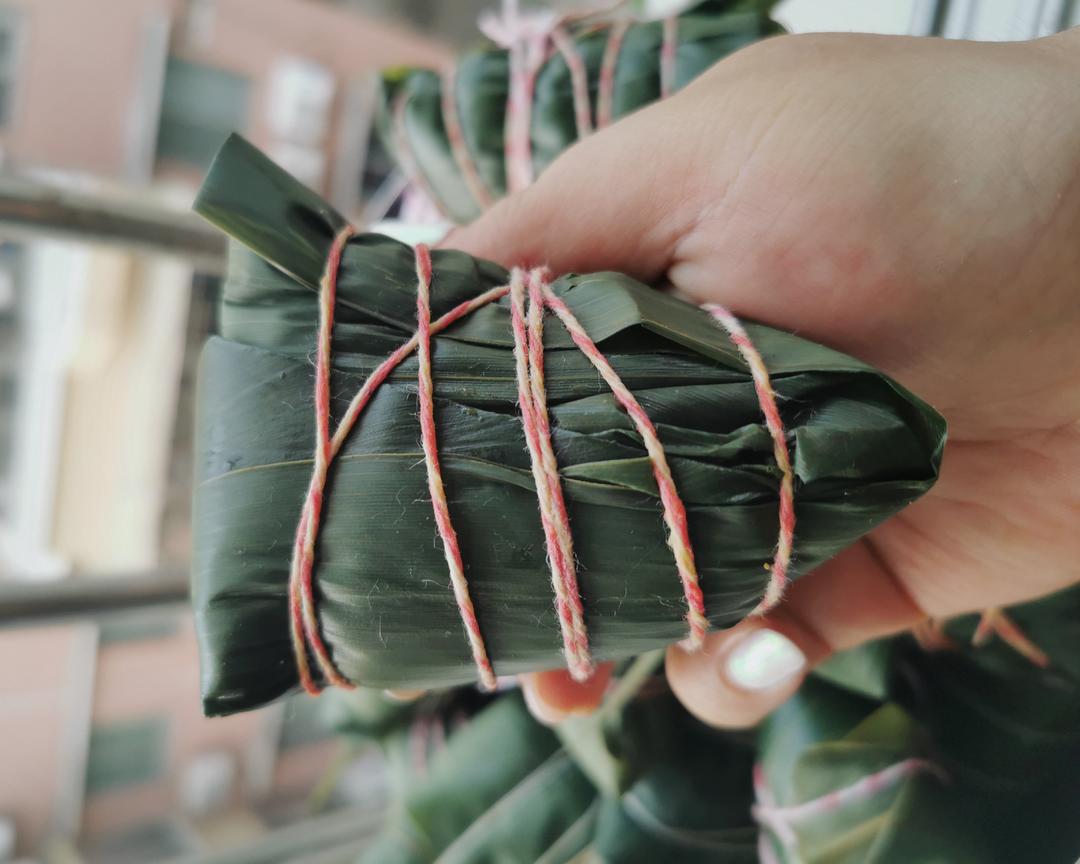 瑶柱海虾咸蛋黄五花肉粽（豪华版肉粽）（附视频）的做法